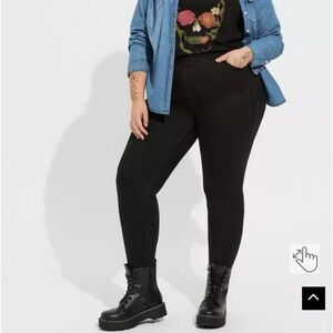 NWT Torrid Skinny Lean Jean, Dark Matter (Black)